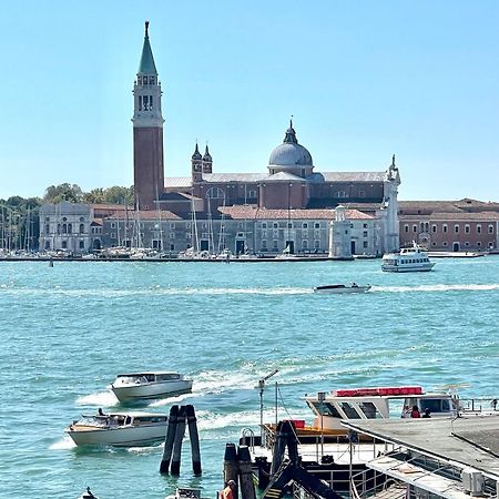 The B Collection - San Marco Riva Schiavoni Apartment Венеция Екстериор снимка