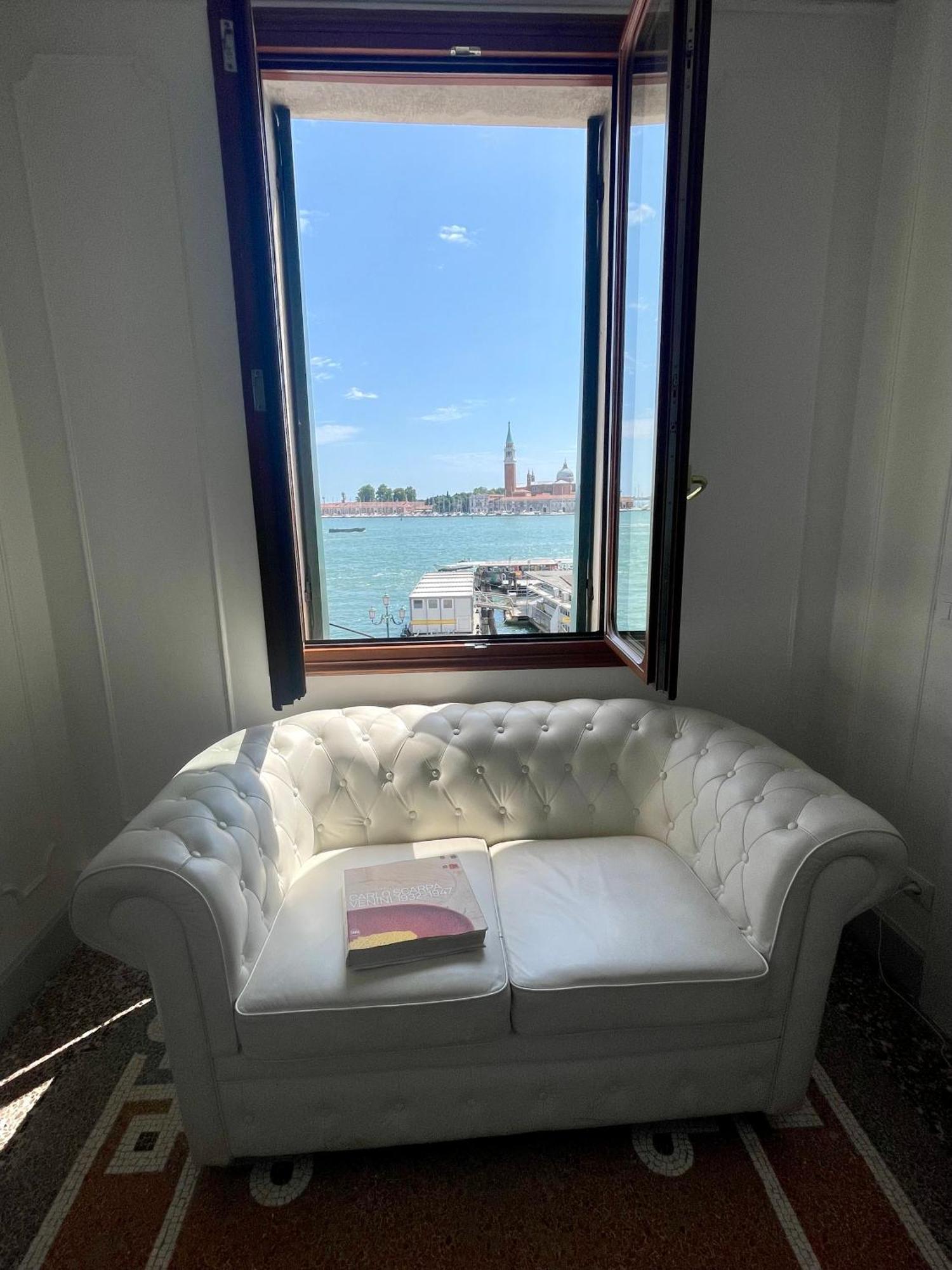 The B Collection - San Marco Riva Schiavoni Apartment Венеция Екстериор снимка