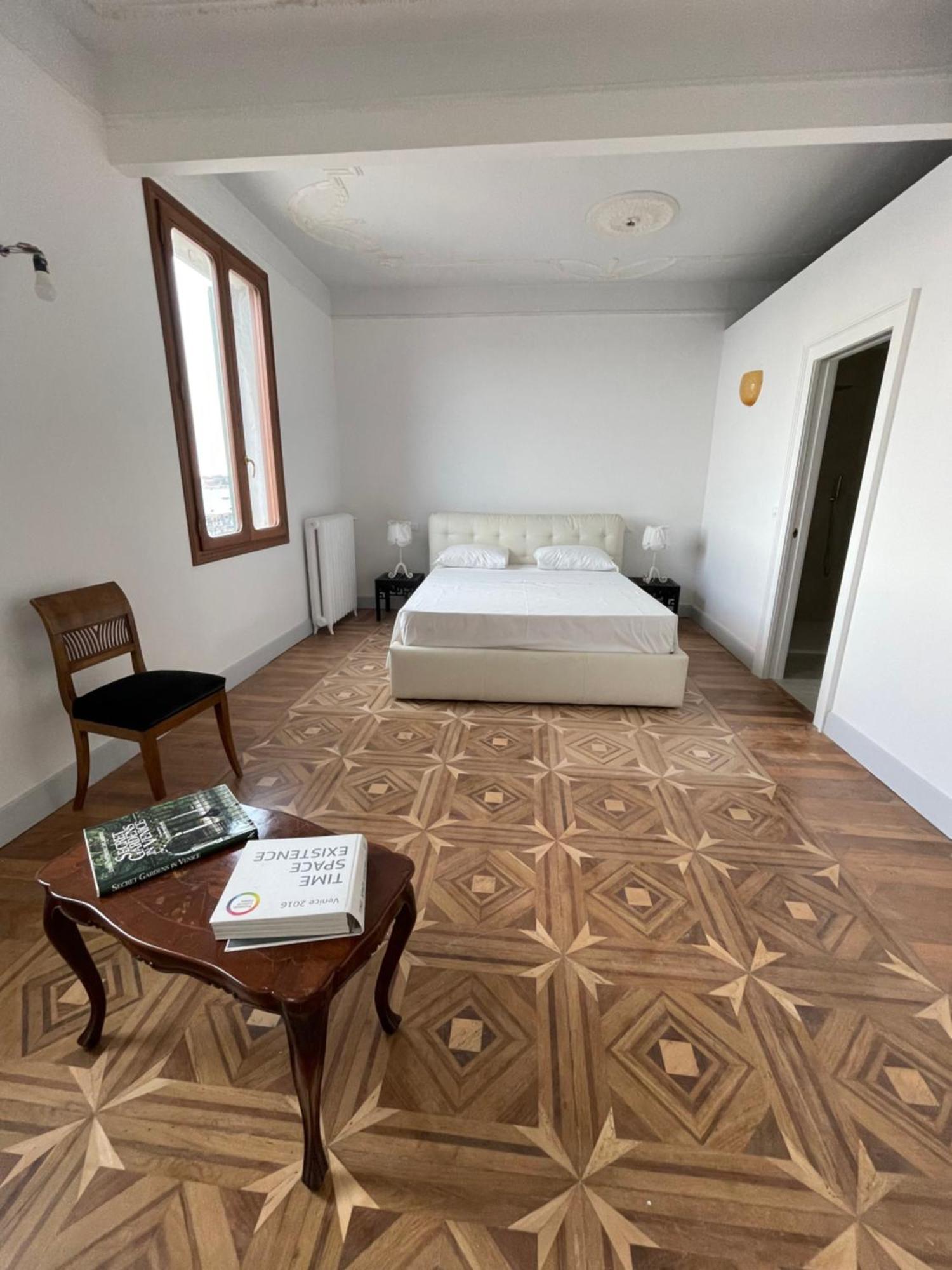 The B Collection - San Marco Riva Schiavoni Apartment Венеция Екстериор снимка