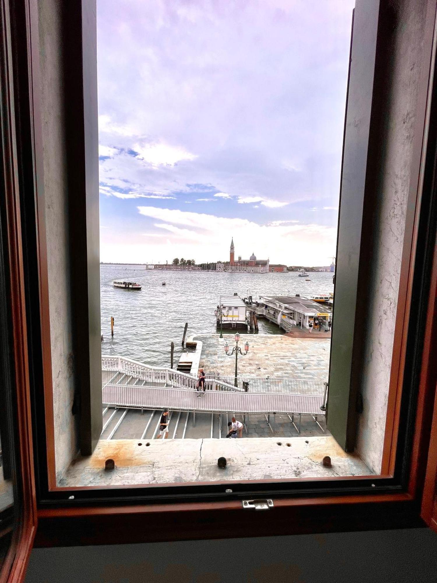 The B Collection - San Marco Riva Schiavoni Apartment Венеция Екстериор снимка
